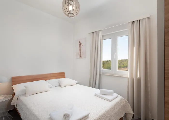 Villa Green Oasis With Private Pool, Full Privacy Vila
