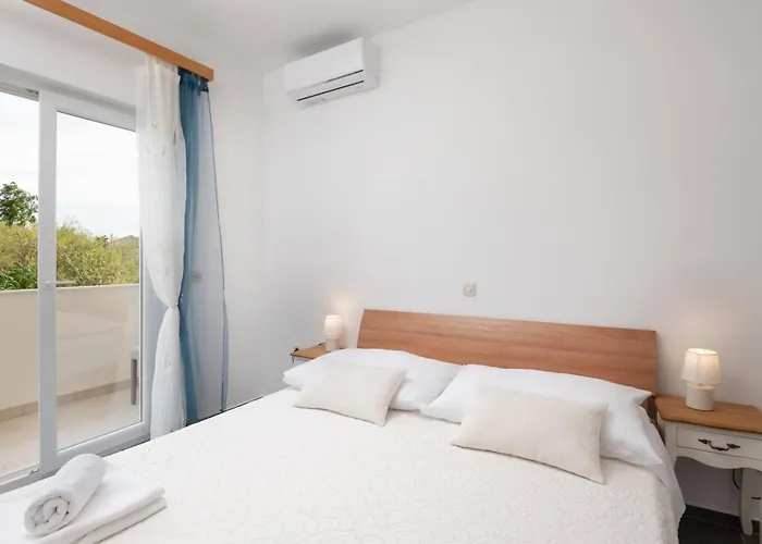Villa Villa Green Oasis With Private Pool, Full Privacy Sukošan