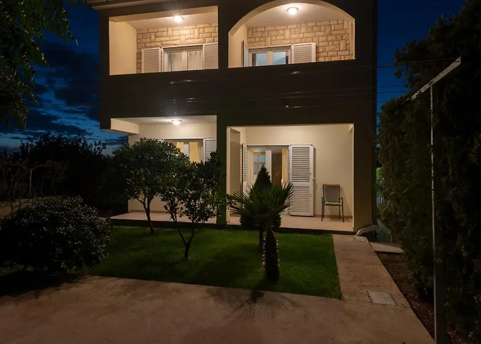 Villa Green Oasis With Private Pool, Full Privacy