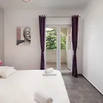 Villa Green Oasis With Private Pool, Full Privacy Villa *