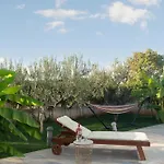 Villa Villa Green Oasis With Private Pool, Full Privacy *