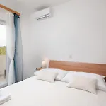 Villa Villa Green Oasis With Private Pool, Full Privacy Sukošan
