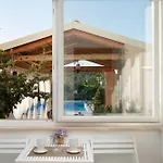 Villa Green Oasis With Private Pool, Full Privacy Villa
