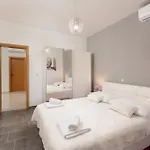 Villa Villa Green Oasis With Private Pool, Full Privacy Sukošan