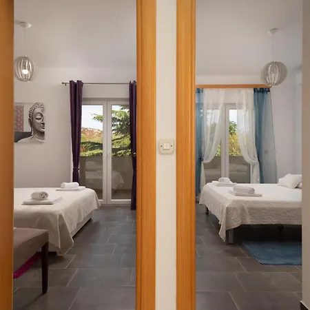 Oasis With Private Pool, Full Privacy * Sukošan