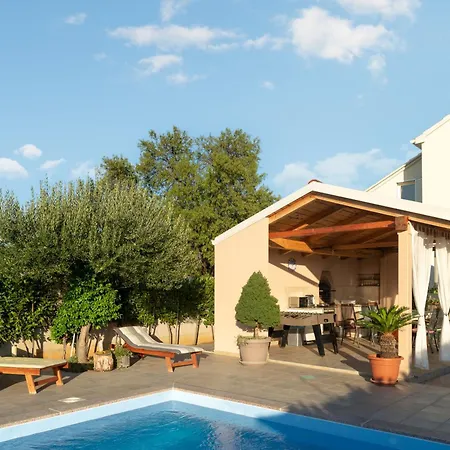 Oasis With Private Pool, Full Privacy 빌라