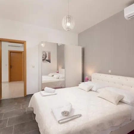 빌라 Oasis With Private Pool, Full Privacy Sukošan